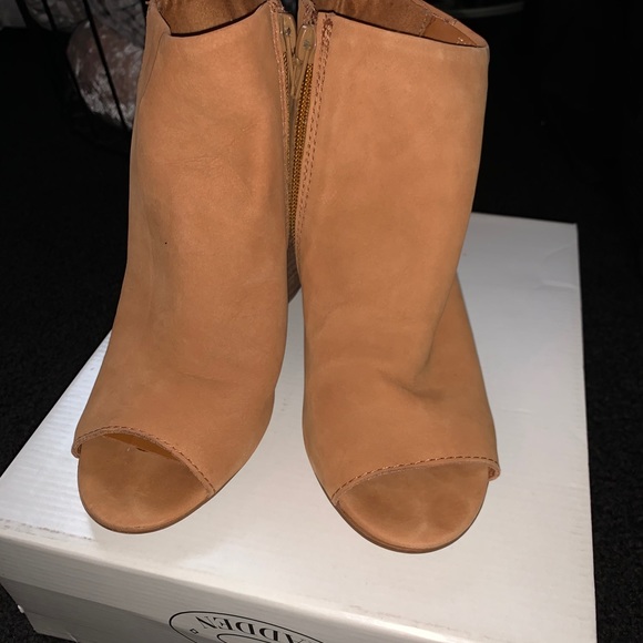 Steve Madden booties - Picture 4 of 4